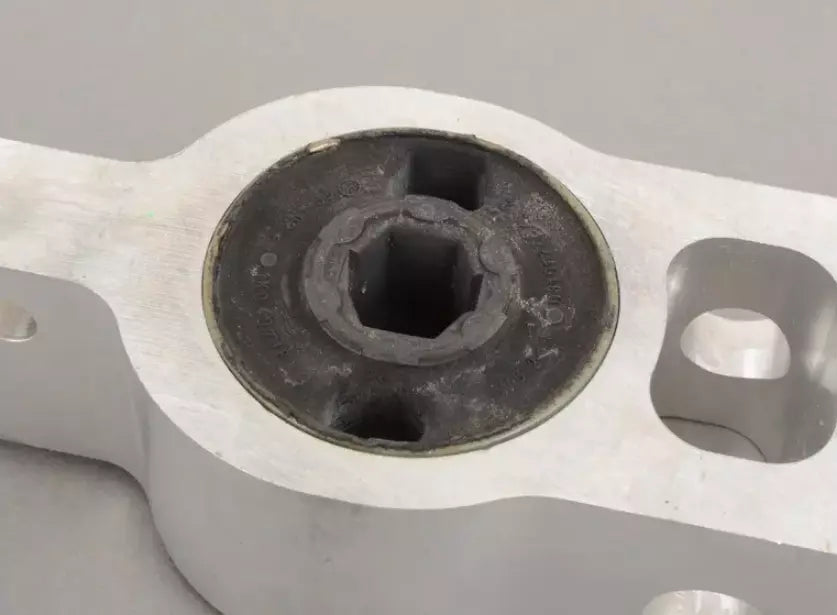 NEW VOLKSWAGEN SHARAN 7N MK2 FRONT AXLE CONTROL ARM BUSH 3C0199231F ORIGINAL