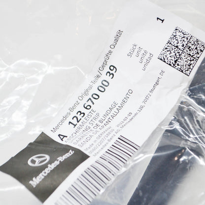 NEW MERCEDES-BENZ SALOON W123 WINDSHIELD SEALING FRAME A1236700039