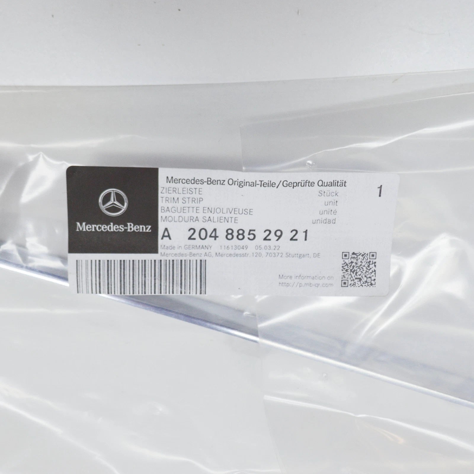 NEW MB C W204 REAR BUMPER LEFT SIDE MOULDING A2048852921 ORIGINAL
