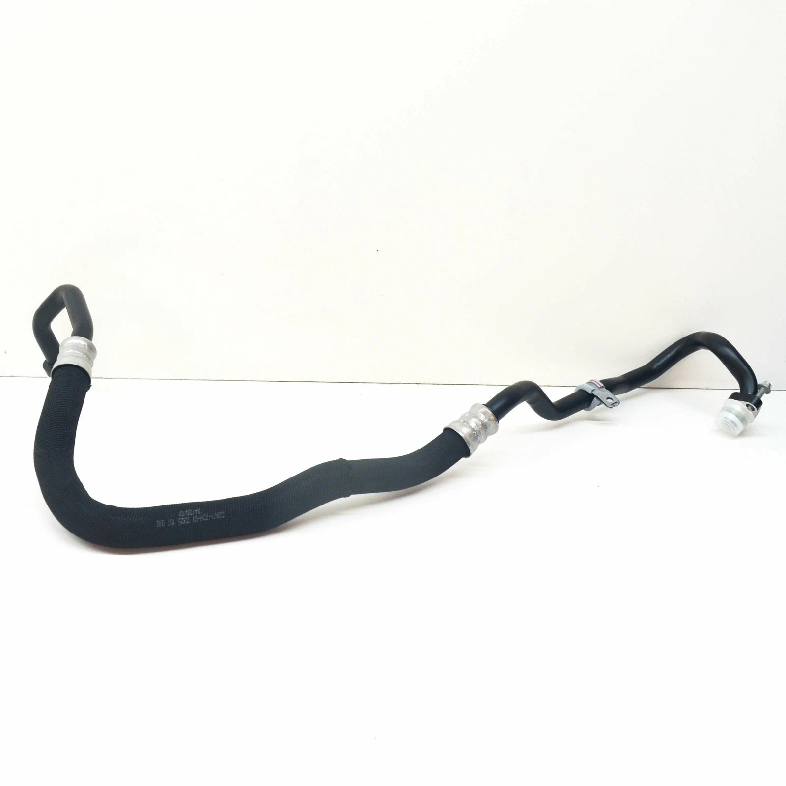 NEW MB S W222 THERMOSTAT TO RADIATOR OIL FEED LINE A2225002388 ORIGINAL