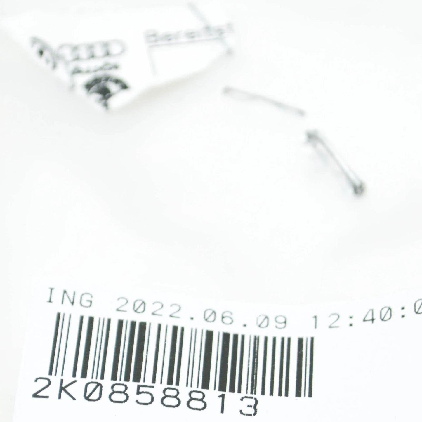 NEW VOLKSWAGEN CADDY 2K LEFT SEAT BELT GUIDE 2K0858813 ORIGINAL