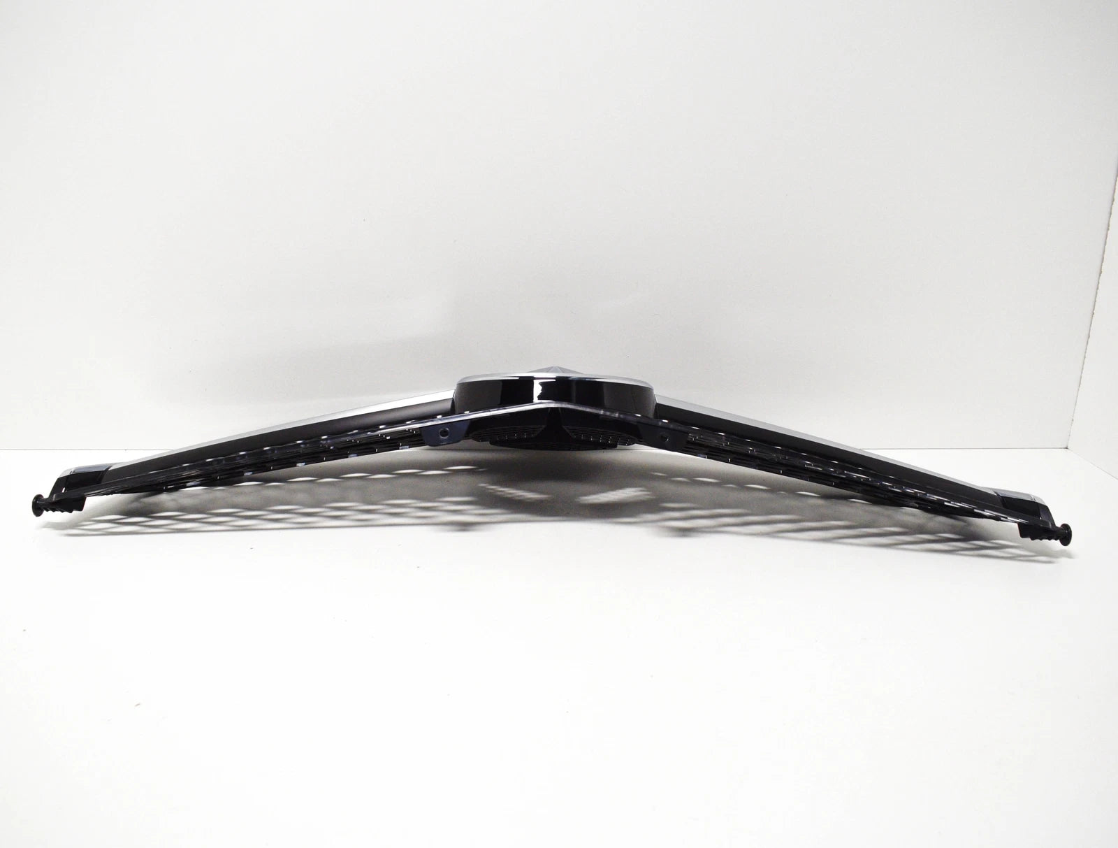 NEW MERCEDES-BENZ C W204 RADIATOR GRILLE A2048802483 ORIGINAL