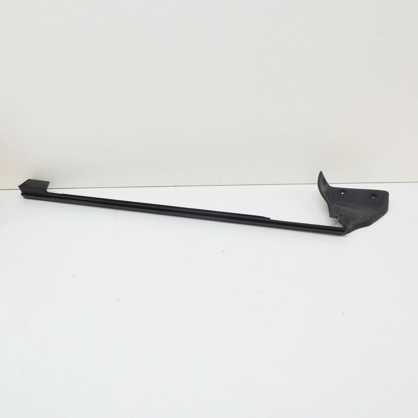 NEW BMW 3 CABRIO E46 REAR RIGHT OUTER WEATHERSTRIP 7894364 51377894364 ORIGINAL