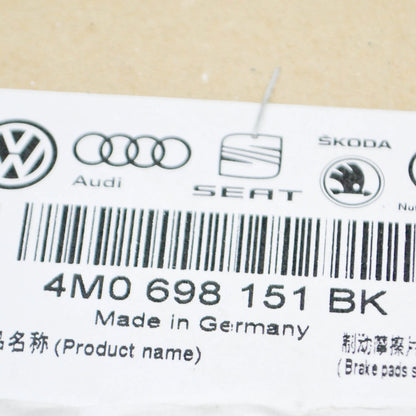 NEW AUDI A4 B9 FRONT WHEEL BRAKE PAD SET 4M0698151BK ORIGINAL