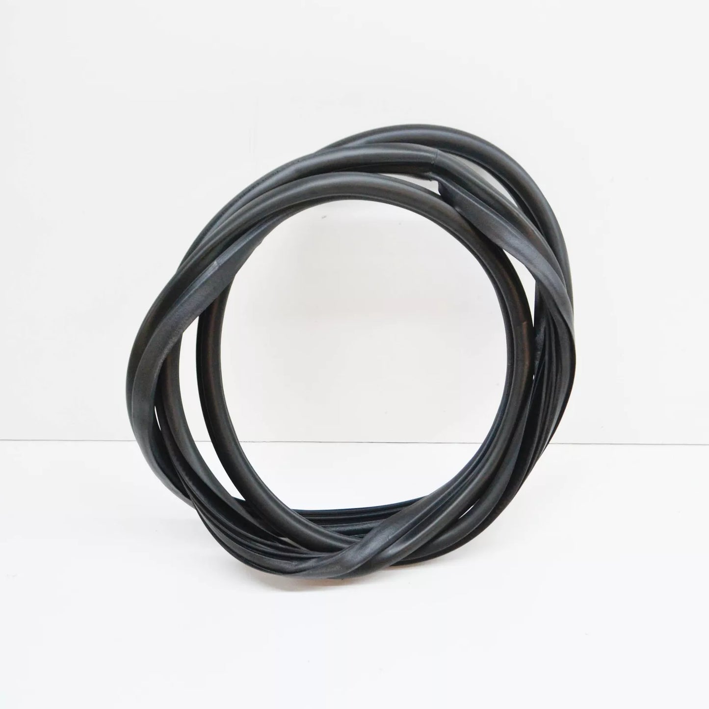 NEW MERCEDES-BENZ VITO W639 REAR VENTILATOR WINDOWS SEAL A6396712720 ORIGINAL