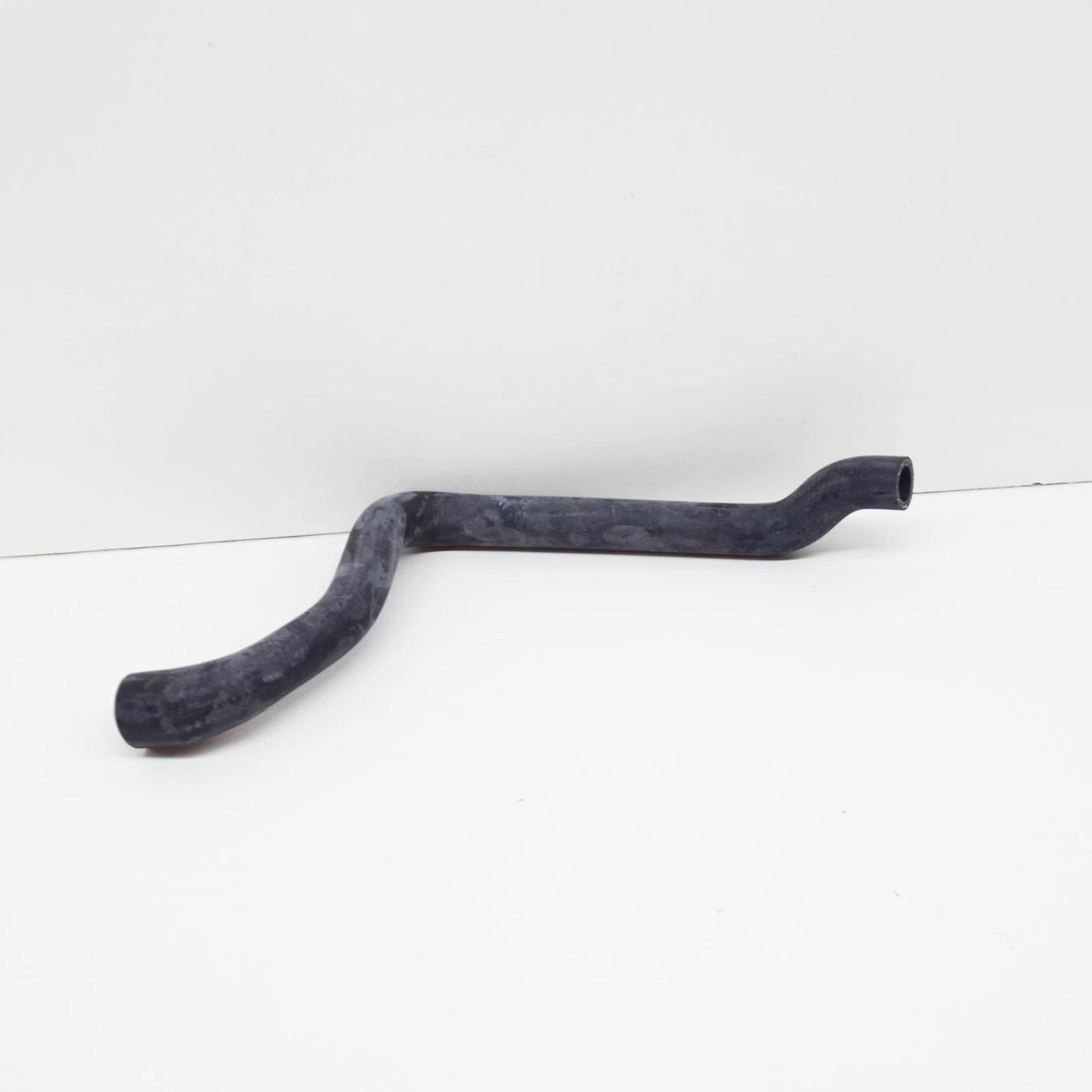 NEW BMW 3 E36 CABRIO COUPE SEDAN COOLING SYSTEM WATER HOSE 11531405581 ORIGINAL