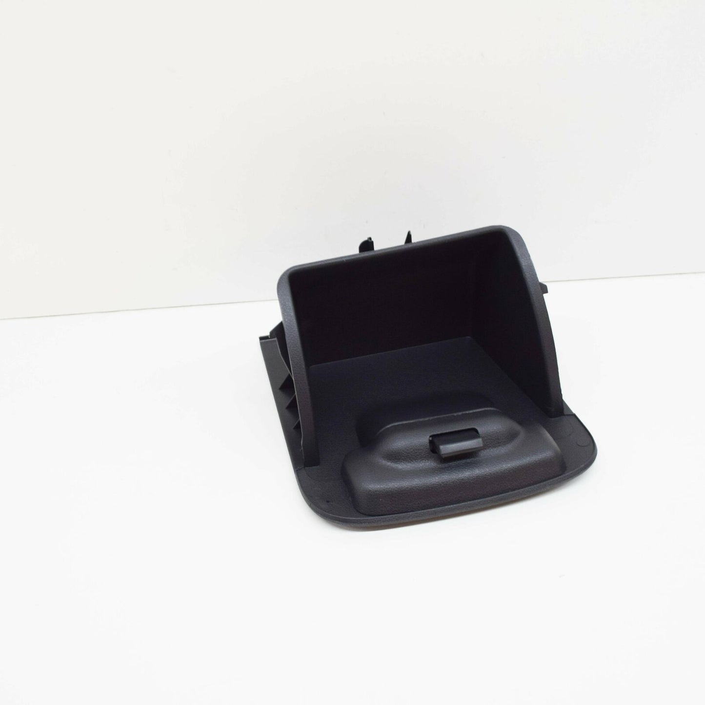 NEW VW BEETLE A5 INSTRUMENT PANEL STORAGE COMPARTMENT LHD 5C1857919A82V ORIGINAL