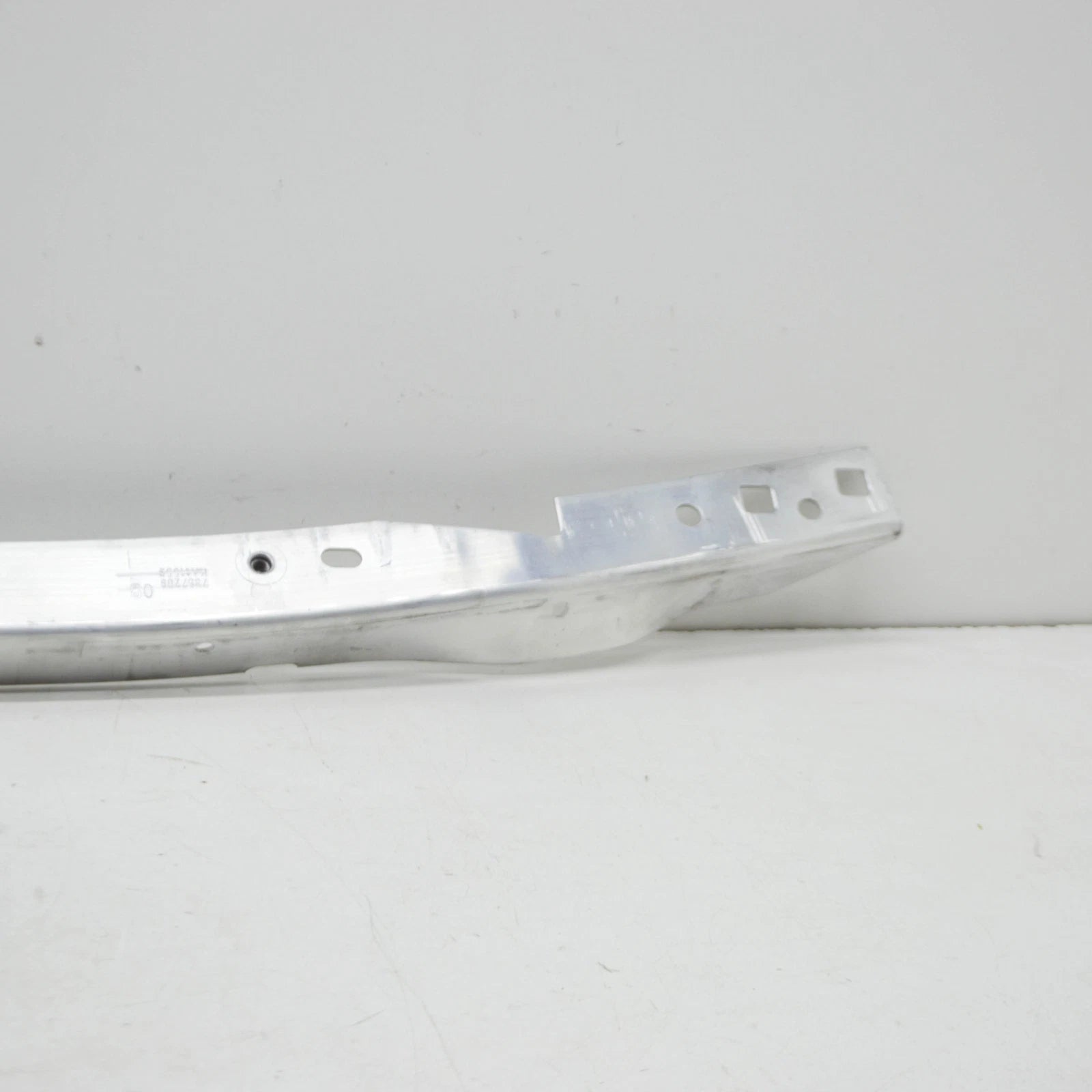 NEW BMW 7 G12 FRONT TOP UPPER CONNECTION 51647357210 ORIGINAL