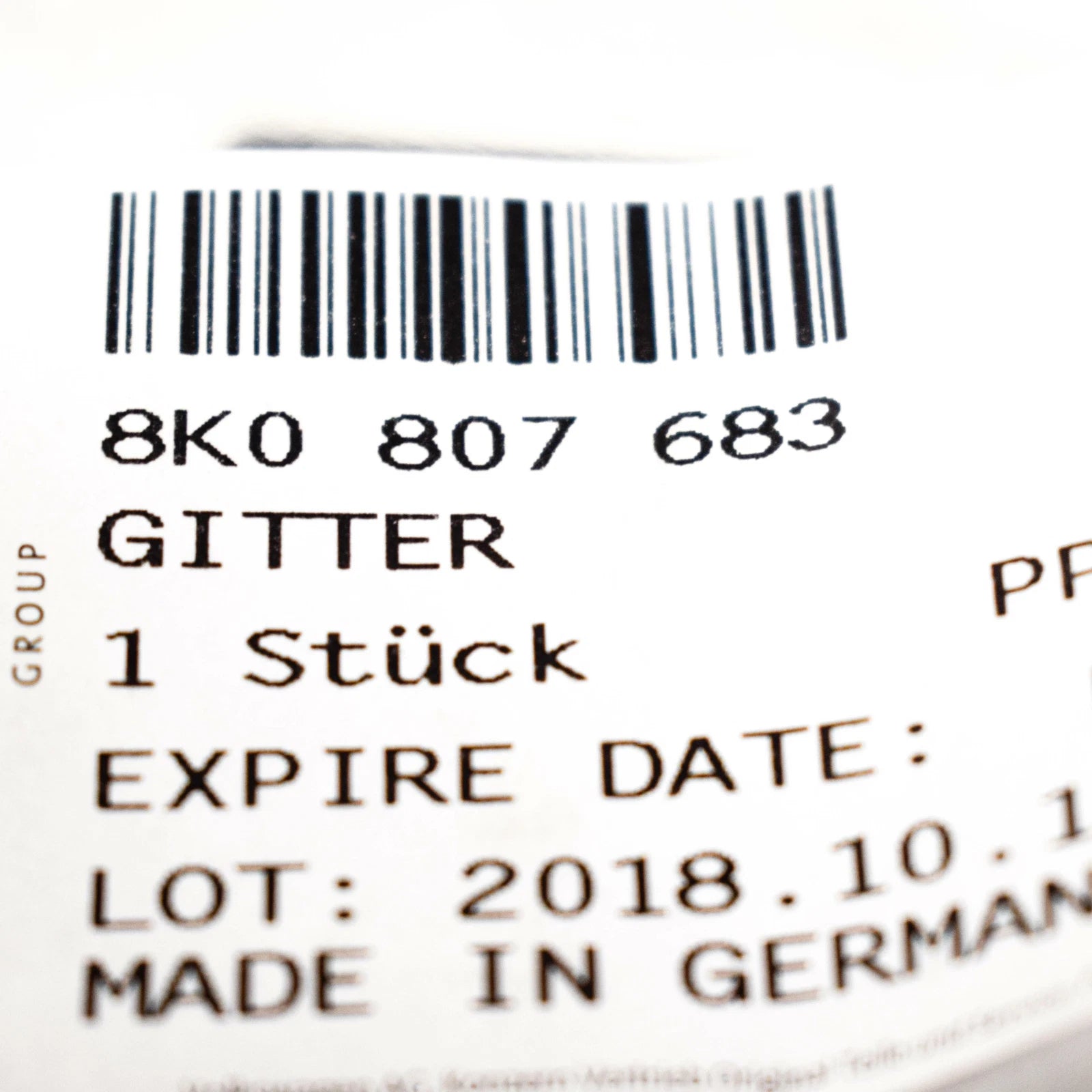 NEW AUDI A4 B8 FRONT BUMPER CENTER LOWER GRILLE 8K0807683 2014