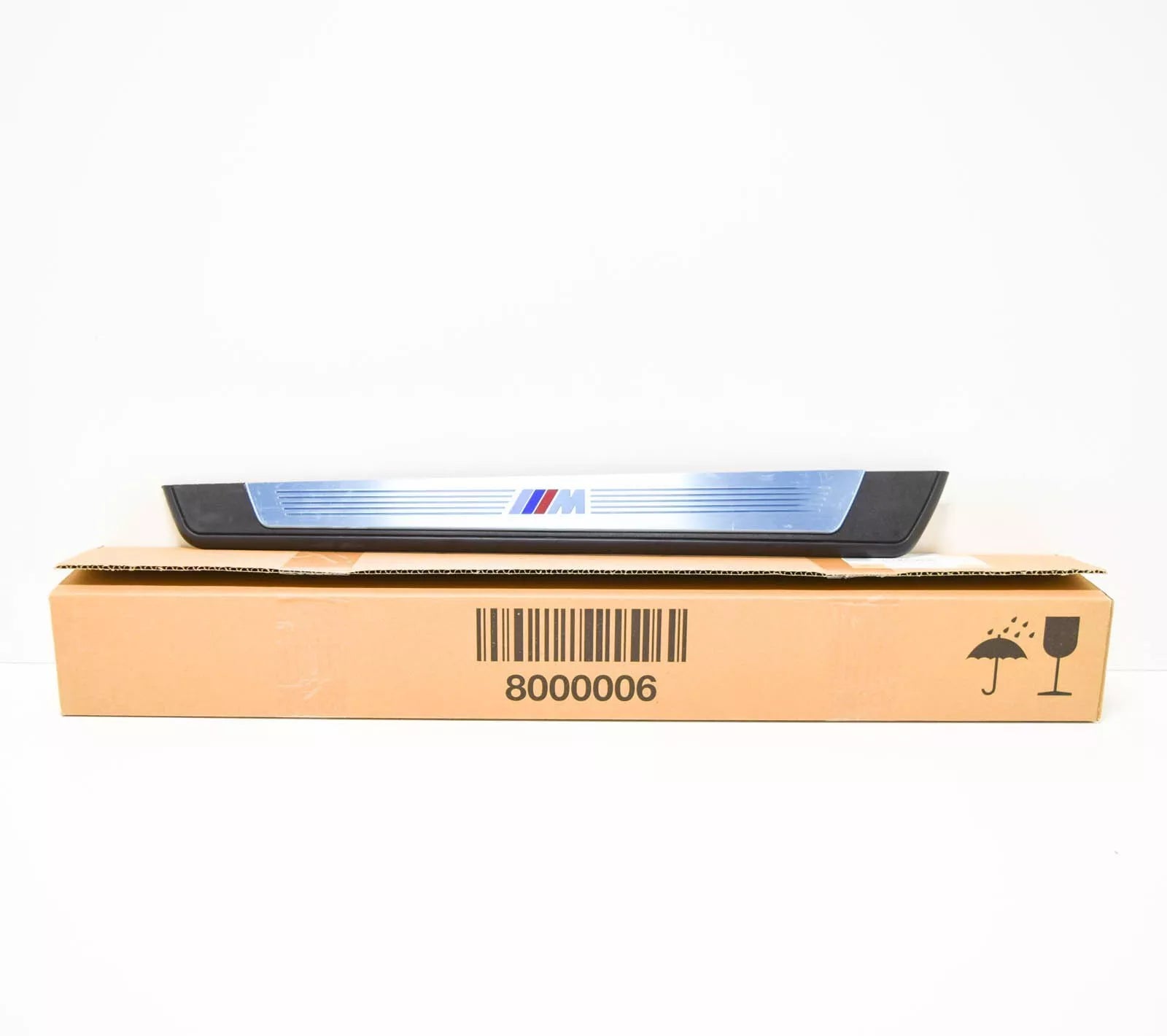 NEW BMW Z4 E85 DOOR SILL STRIP RIGHT 51478040124 M-SPORT ORIGINAL