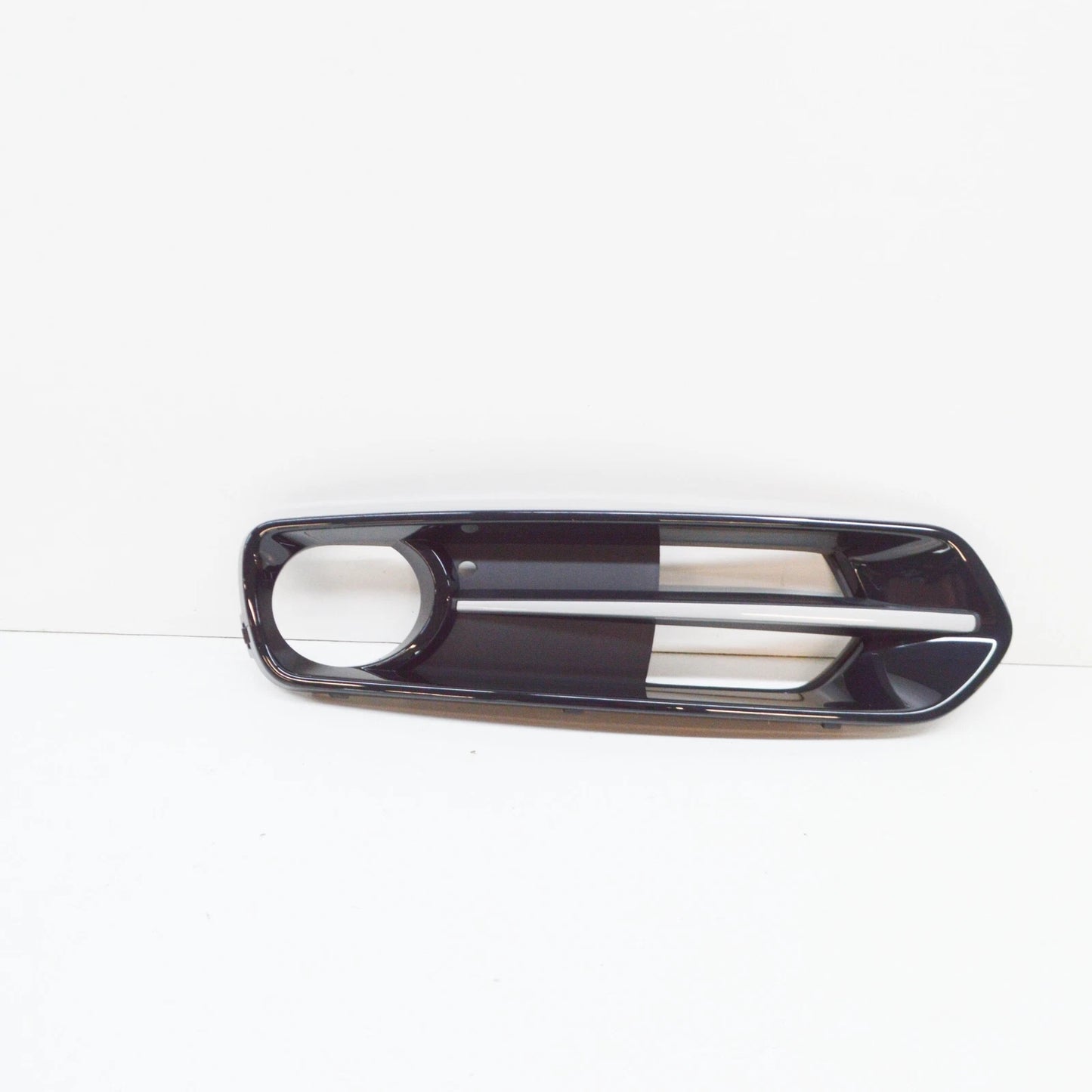 NEW BMW 1 F20 RIGHT FOG LIGHT GRILLE SPORT 51117341614 7341614 2014 ORIGINAL