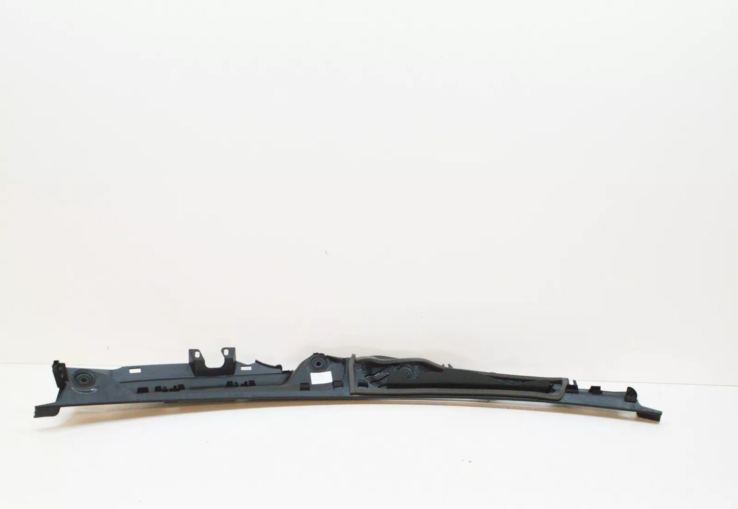 NEW MERCEDES-BENZ C W204 FRONT WIPER COWL TRIM RHD A2048301813 ORIGINAL