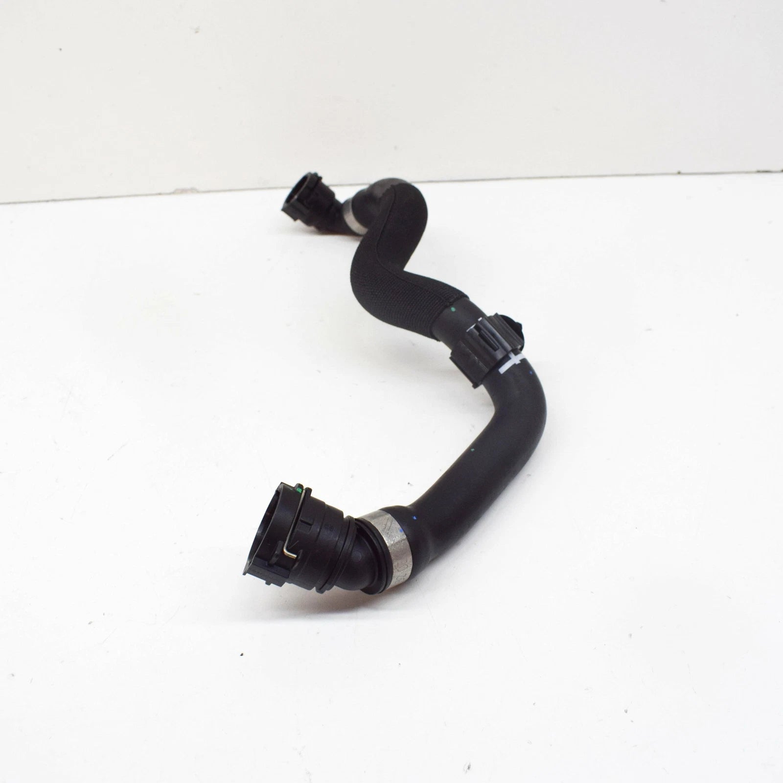 NEW BMW X5 G05 RIGHT SIDE WATER REMOTE RADIATOR HOSE 17129894789 ORIGINAL