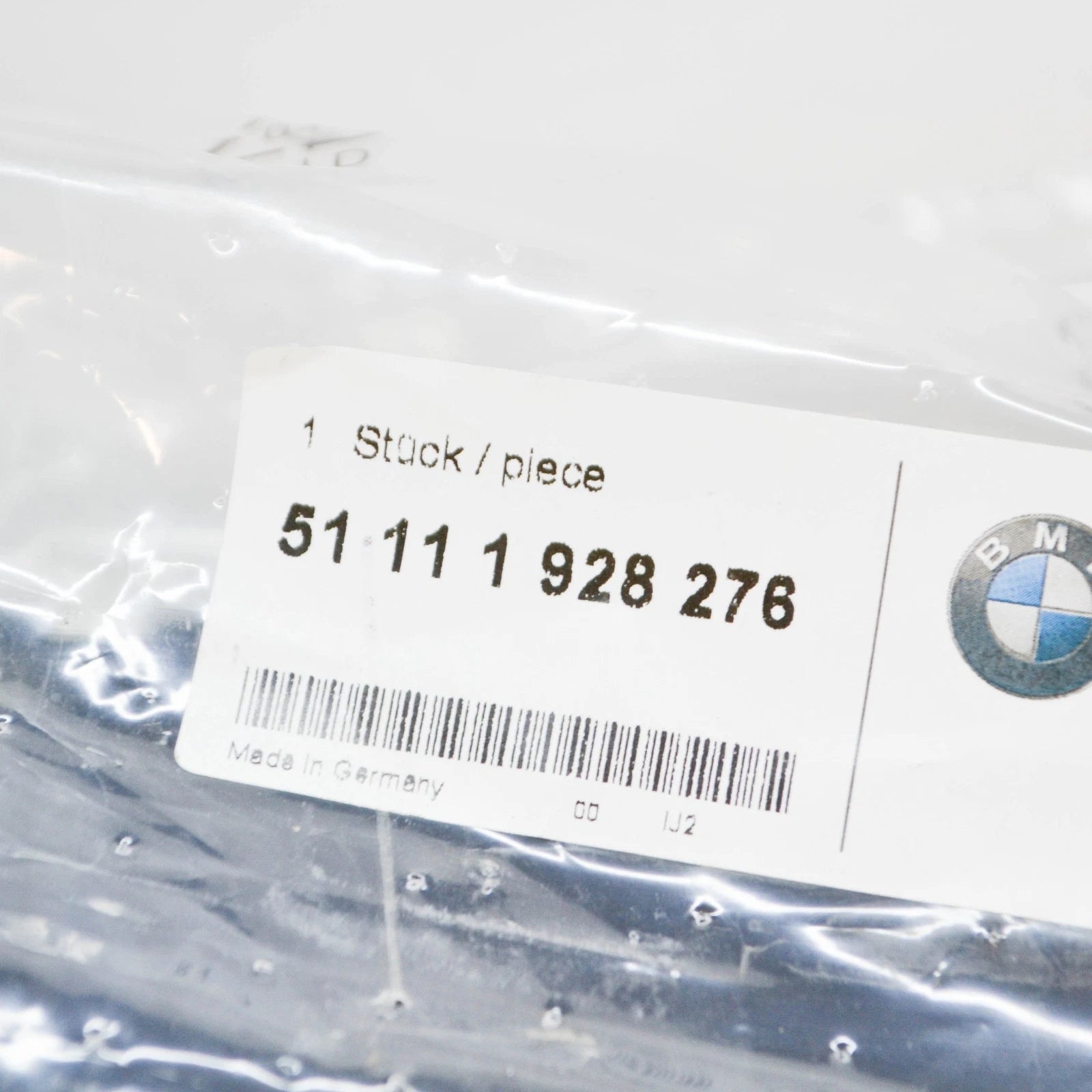 NEW BMW 7 E32 FRONT BUMPER CENTER GRILL GRID 51111928276 1928276 ORIGINAL