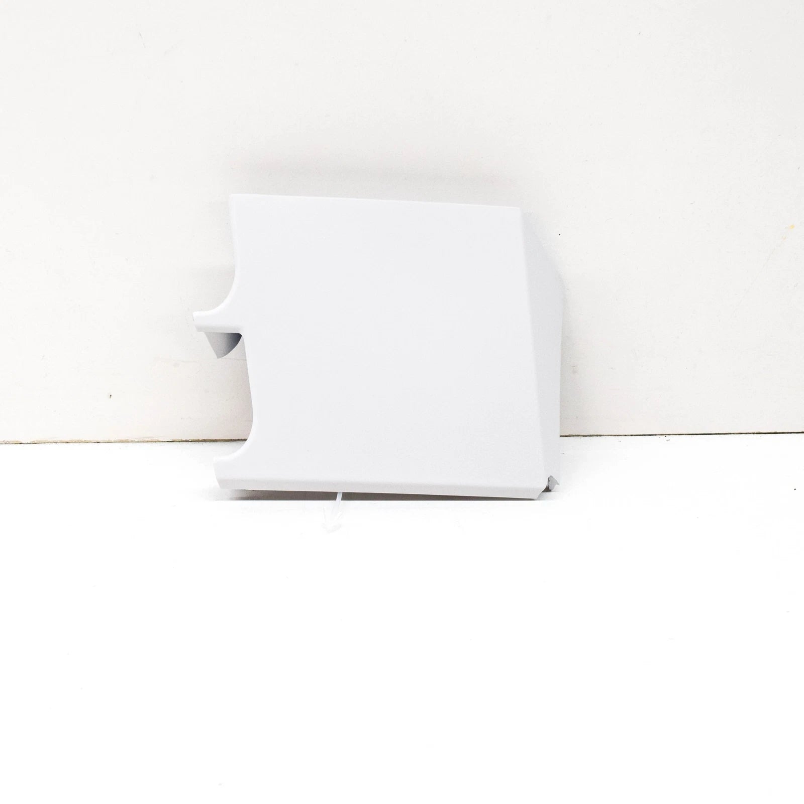 NEW BMW 5 E34 M FRONT BUMPER LEFT TOW HOOK EYE CAP COVER 51112232631 ORIGINAL