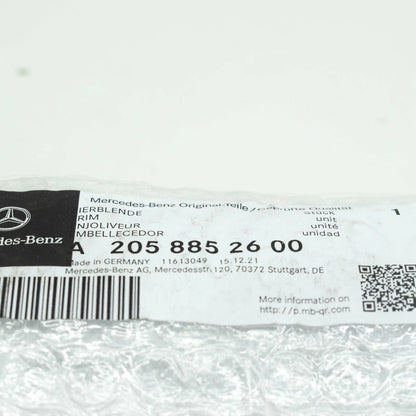 NEW MB C-CLASS W205 FRONT BUMPER RIGHT MOLDING TRIM A2058852600 2016