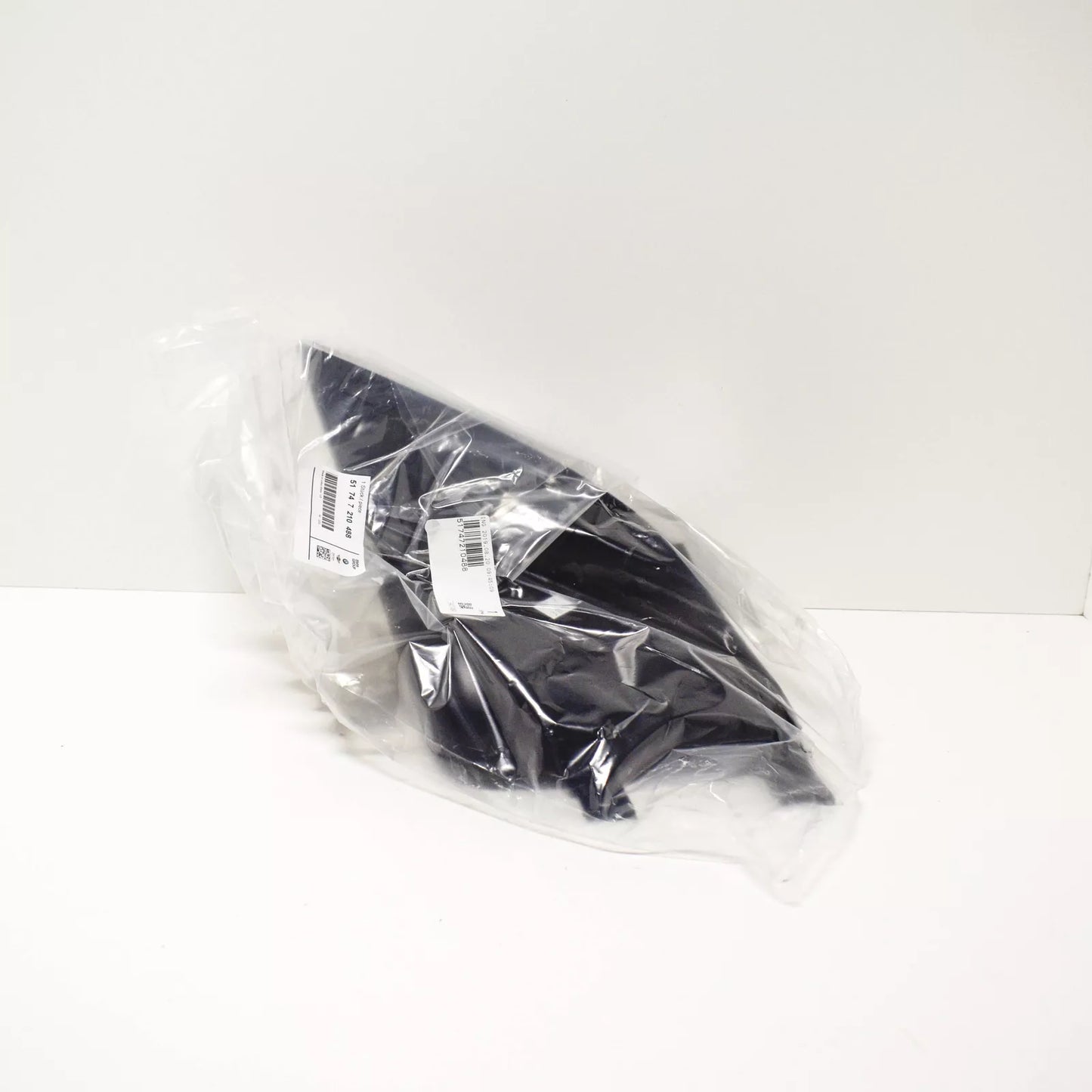 NEW BMW X3 F25 OIL COOLER RIGHT AIR DUCT 51747210488 7210488 2015 ORIGINAL