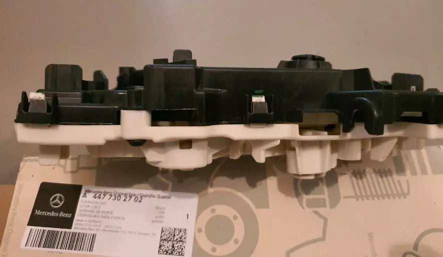 NEW MERCEDES-BENZ VITO W447 REAR SLIDING DOOR LOCK A4477302702 ORIGINAL