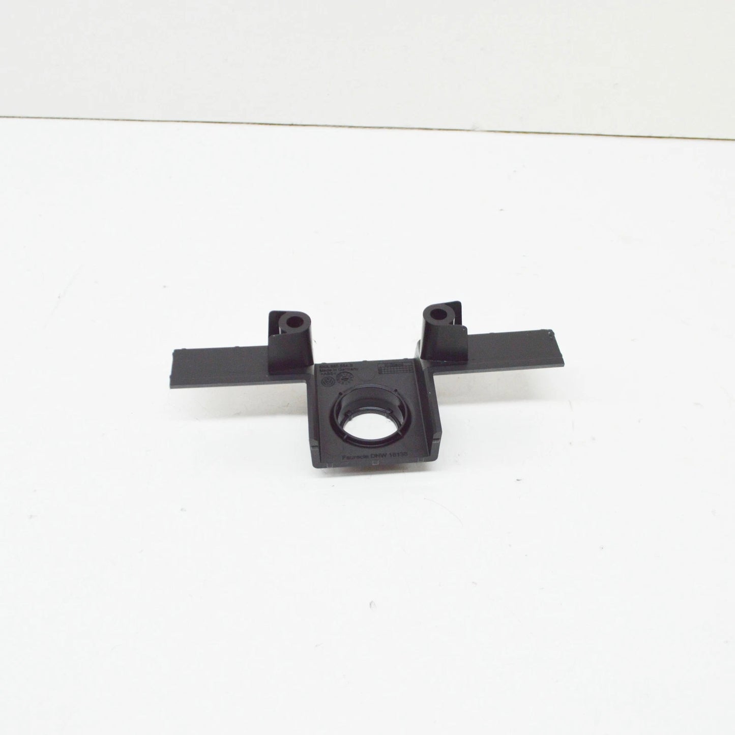 NEW VOLKSWAGEN TIGUAN AD MK2 FRONT CAMERA BRACKET 5NA980554B041 ORIGINAL