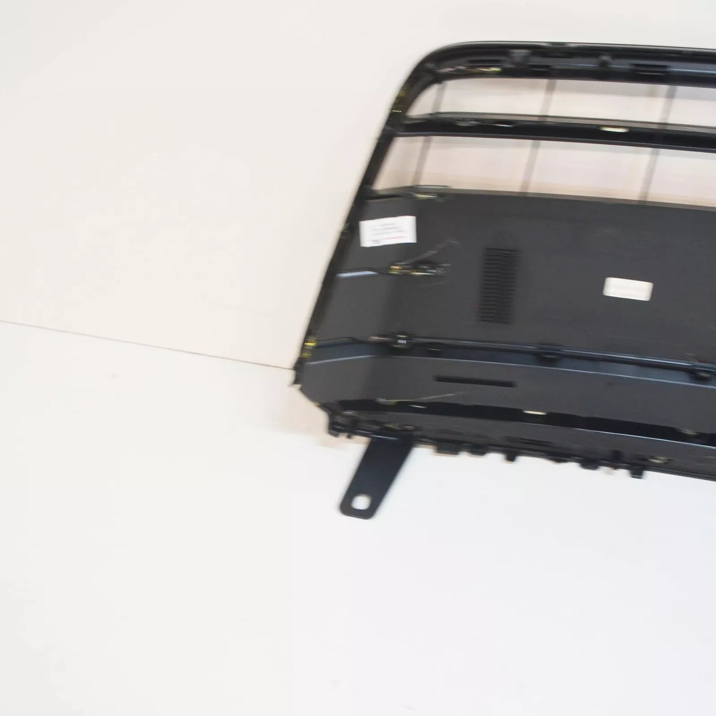 NEW AUDI R8 42 FRONT BUMPER RADIATOR GRILLE 420853651SALZ ORIGINAL