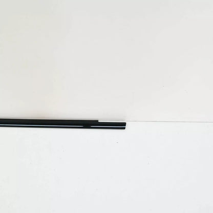 NEW MB B W245 FRONT LEFT DOOR OUTSIDE SEALING RAIL A1697200124