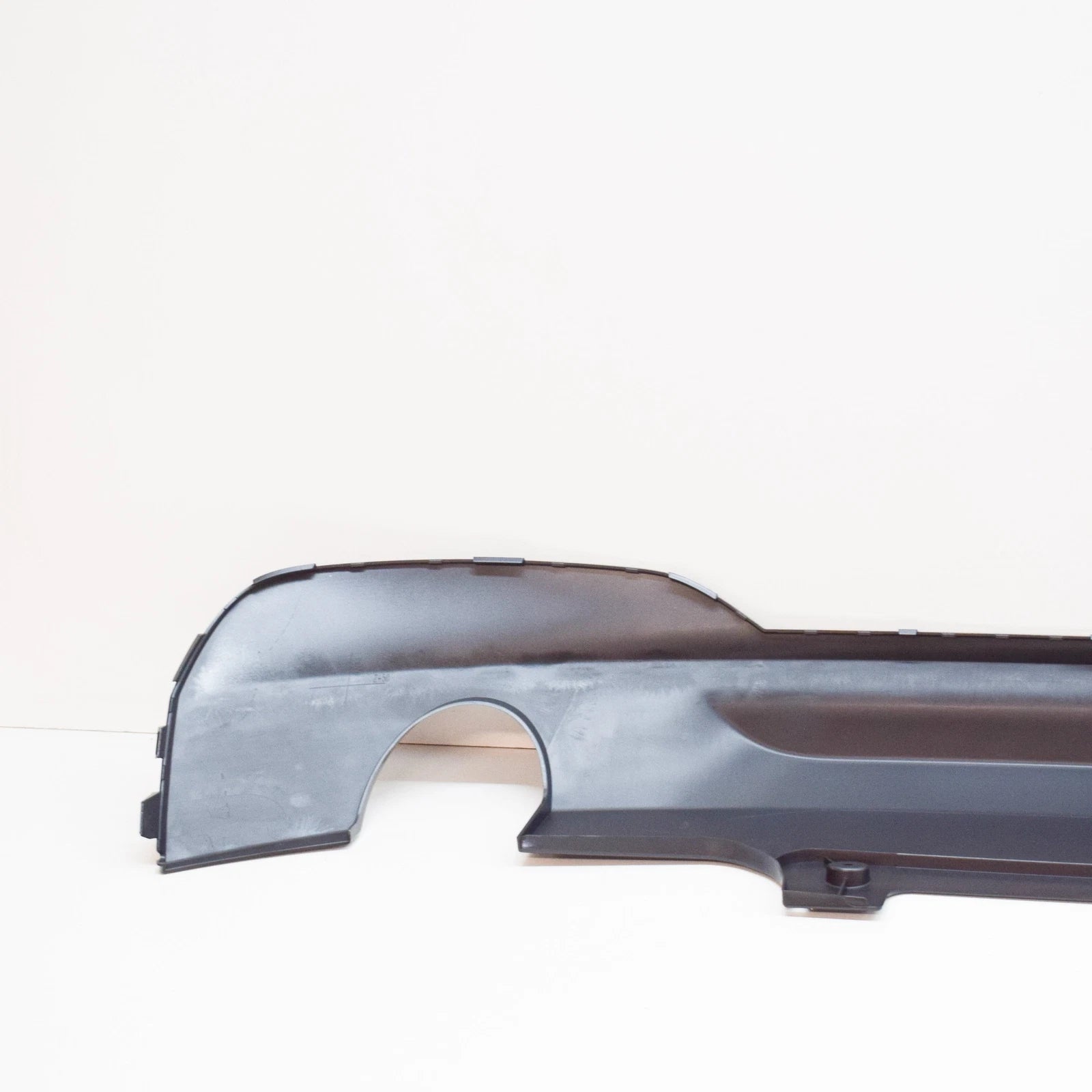 NEW BMW 5 GT F07 REAR M BUMPER LOWER DIFFUSER TRIM 51128056123 8056123 ORIGINAL