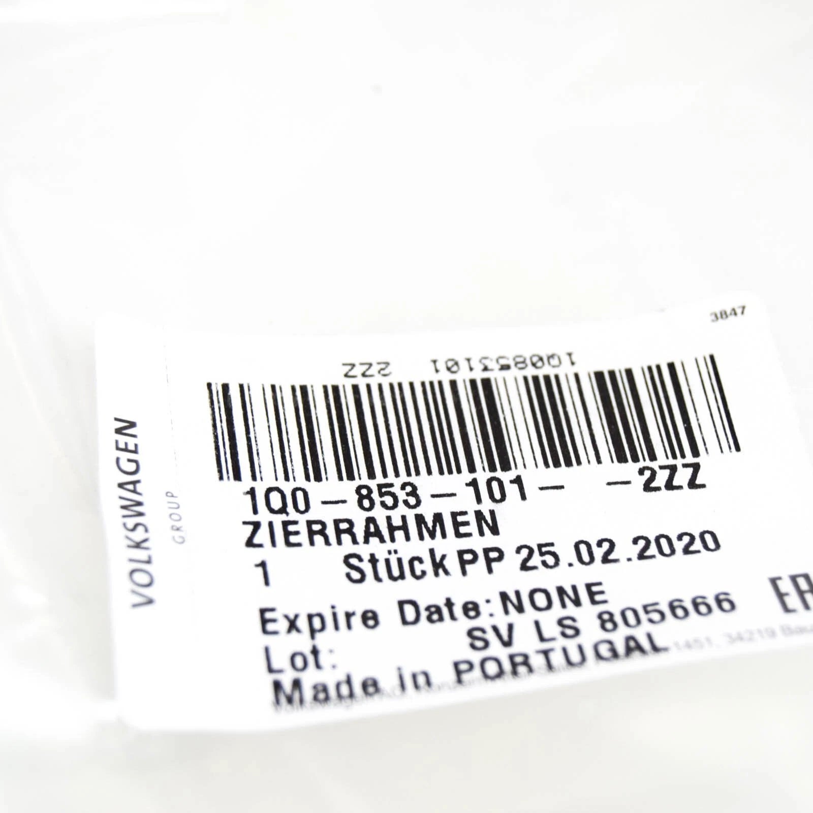 NEW VOLKSWAGEN EOS FRONT CENTER GRILLE DECORATIVE FRAME 1Q08531012ZZ ORIGINAL