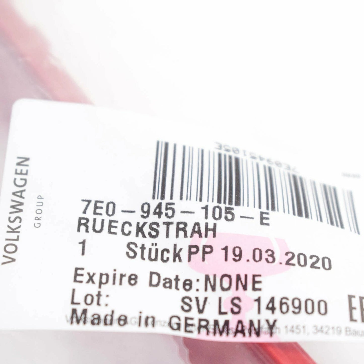 NEW VOLKSWAGEN TRANSPORTER T6 REAR LEFT LIGHT REFLECTOR 7E0945105E