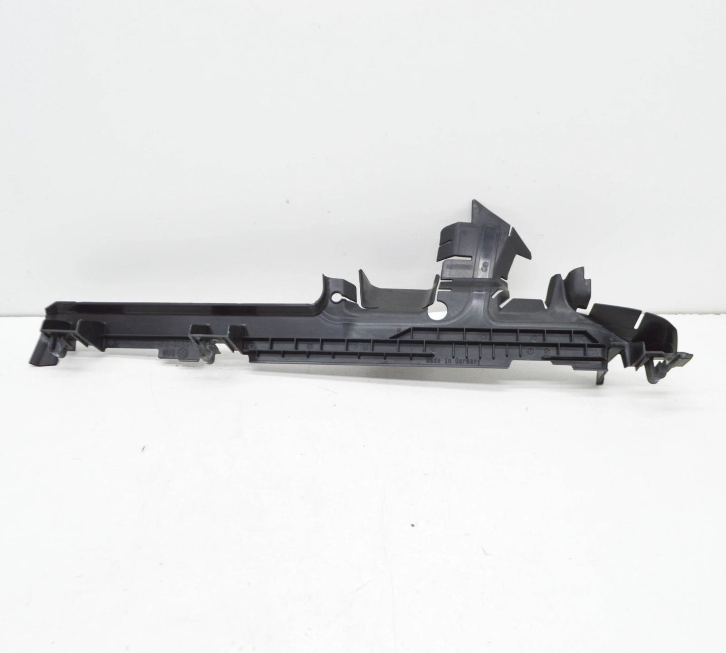 NEW VOLKSWAGEN E-GOLF MK7 5G LEFT RADIATOR AIR GUIDE 5GE121283G ORIGINAL