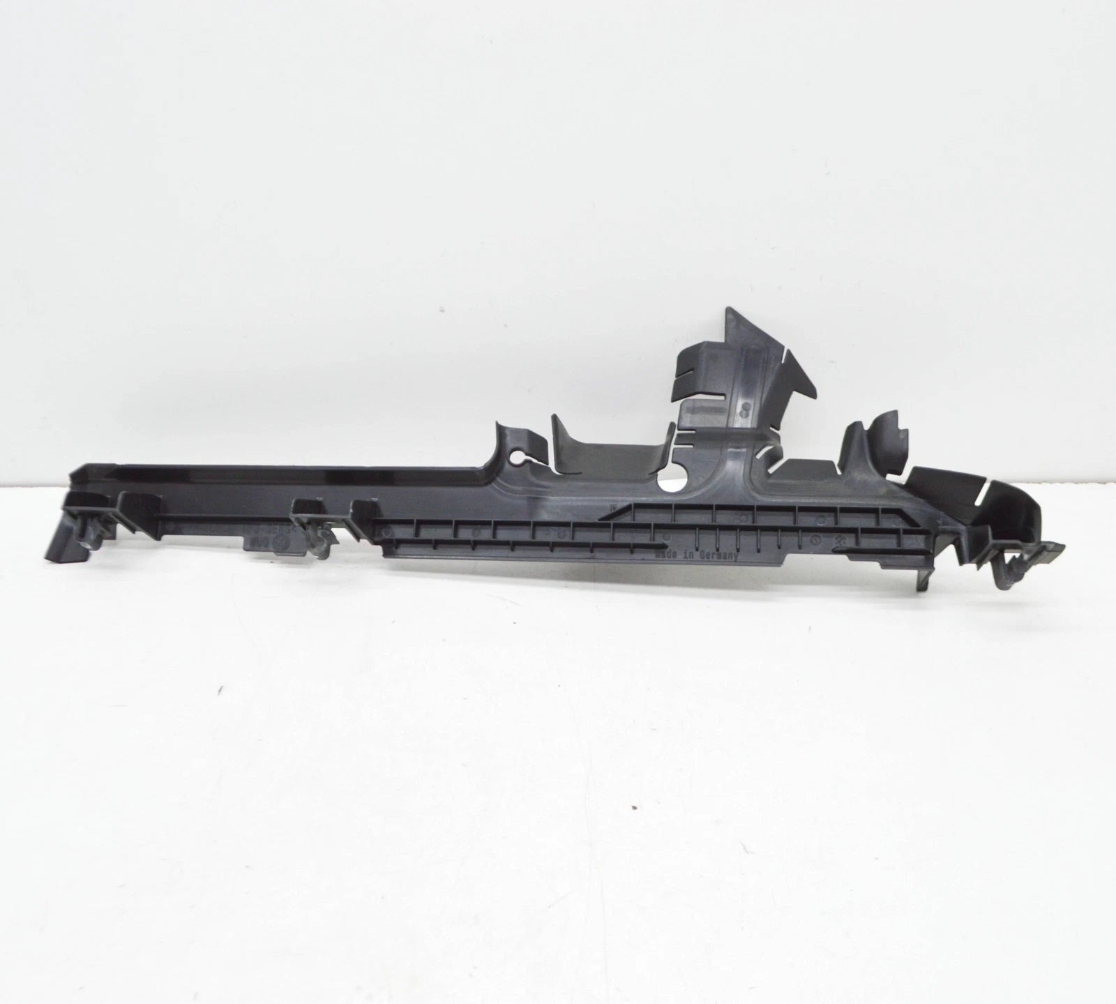 NEW VOLKSWAGEN E-GOLF MK7 5G LEFT RADIATOR AIR GUIDE 5GE121283G ORIGINAL