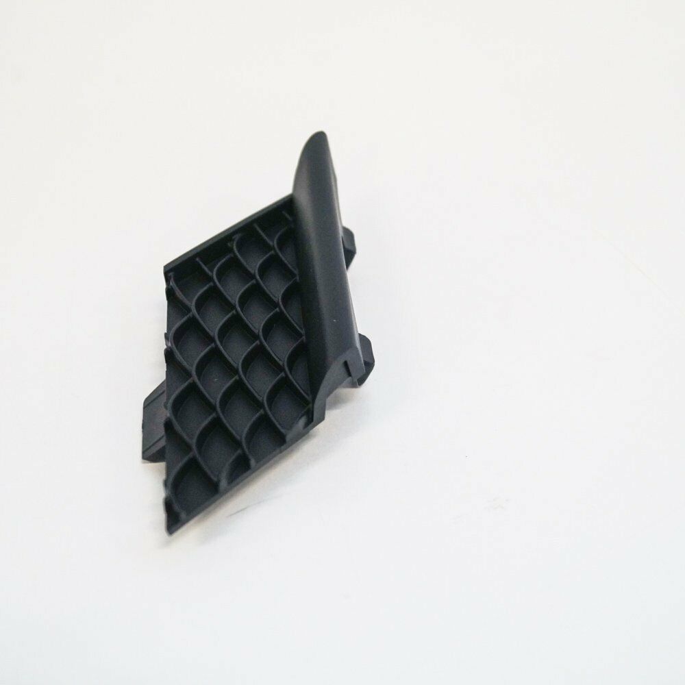 NEW MERCEDES BENZ GL X166 TOW EYE CAP A1668852023 ORIGINAL