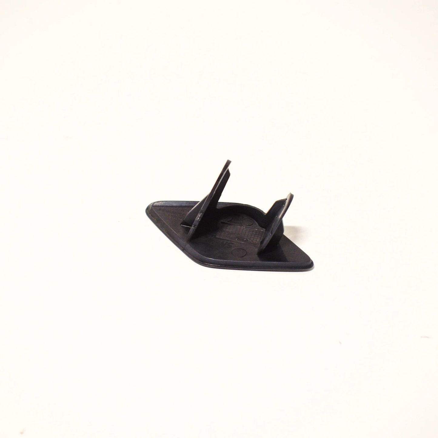 NEW BMW M4 F82 LEFT HEADLIGHT WASHER COVER 51118061575 8061575 2016 ORIGINAL