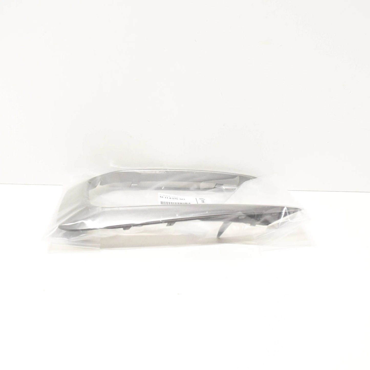 NEW BMW 1 F21 M FRONT BUMPER LEFT GRILLE TRIM CLASP 51118070323 ORIGINAL