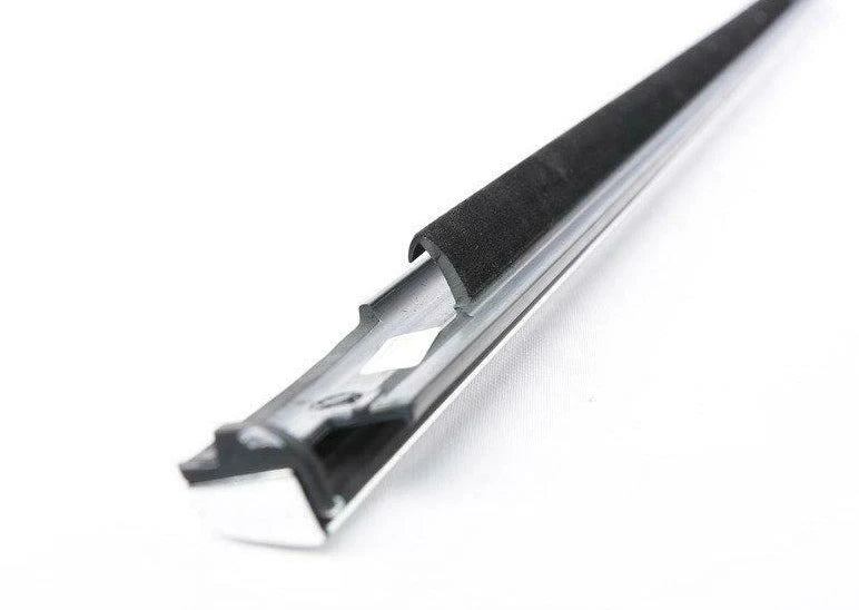 NEW VW TOUAREG 7P FRONT LEFT WINDOW OUTER APERTURE SEAL 7P0837475H7Z7 ORIGINAL