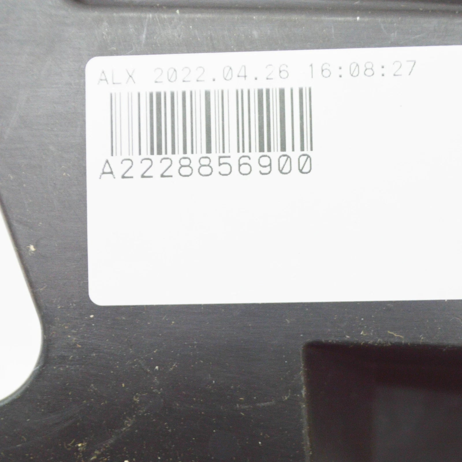 NEW MB S W222 FRONT RIGHT BUMPER OUTSIDE BASIC MOUNTING A2228856900