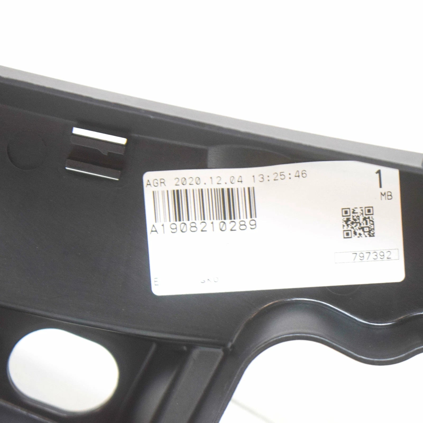 NEW MERCEDES-BENZ AMG GT C190 RIGHT LOWER PART CABLE DUCT A1908210289 ORIGINAL