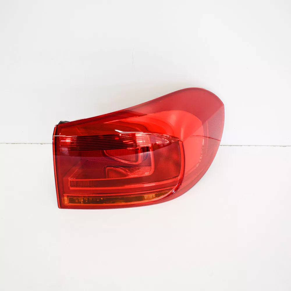 NEW VOLKSWAGEN TIGUAN 5N REAR RIGHT TAIL LIGHT  5N0945096Q