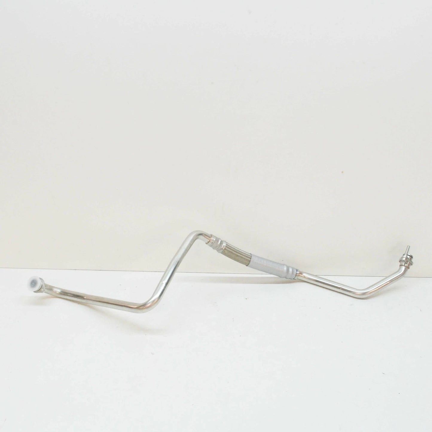 NEW AUDI R8 OIL COOLER LINE 420115689T ORIGINAL