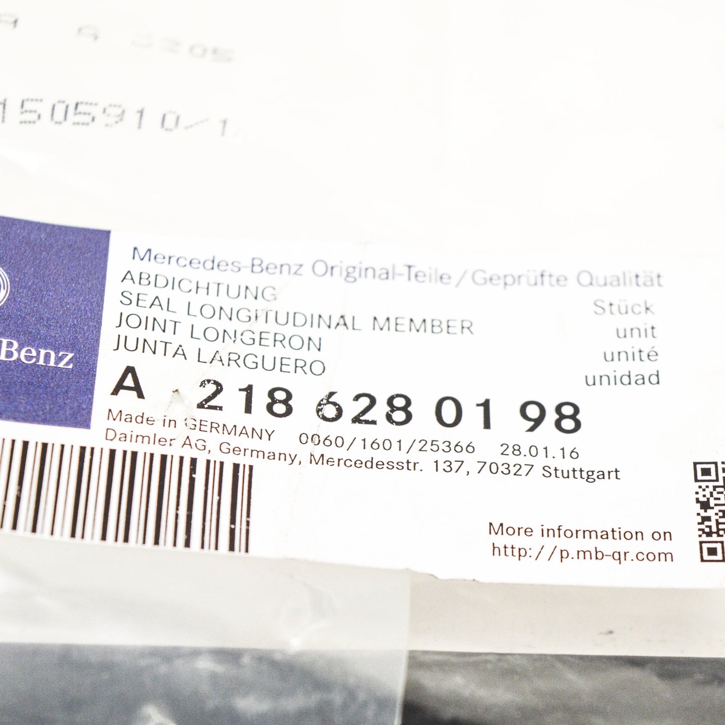 NEW MB CLS C218 ENGINE COMPARTMENT RIGHT SIDE RUBBER SEAL A2186280198 ORIGINAL