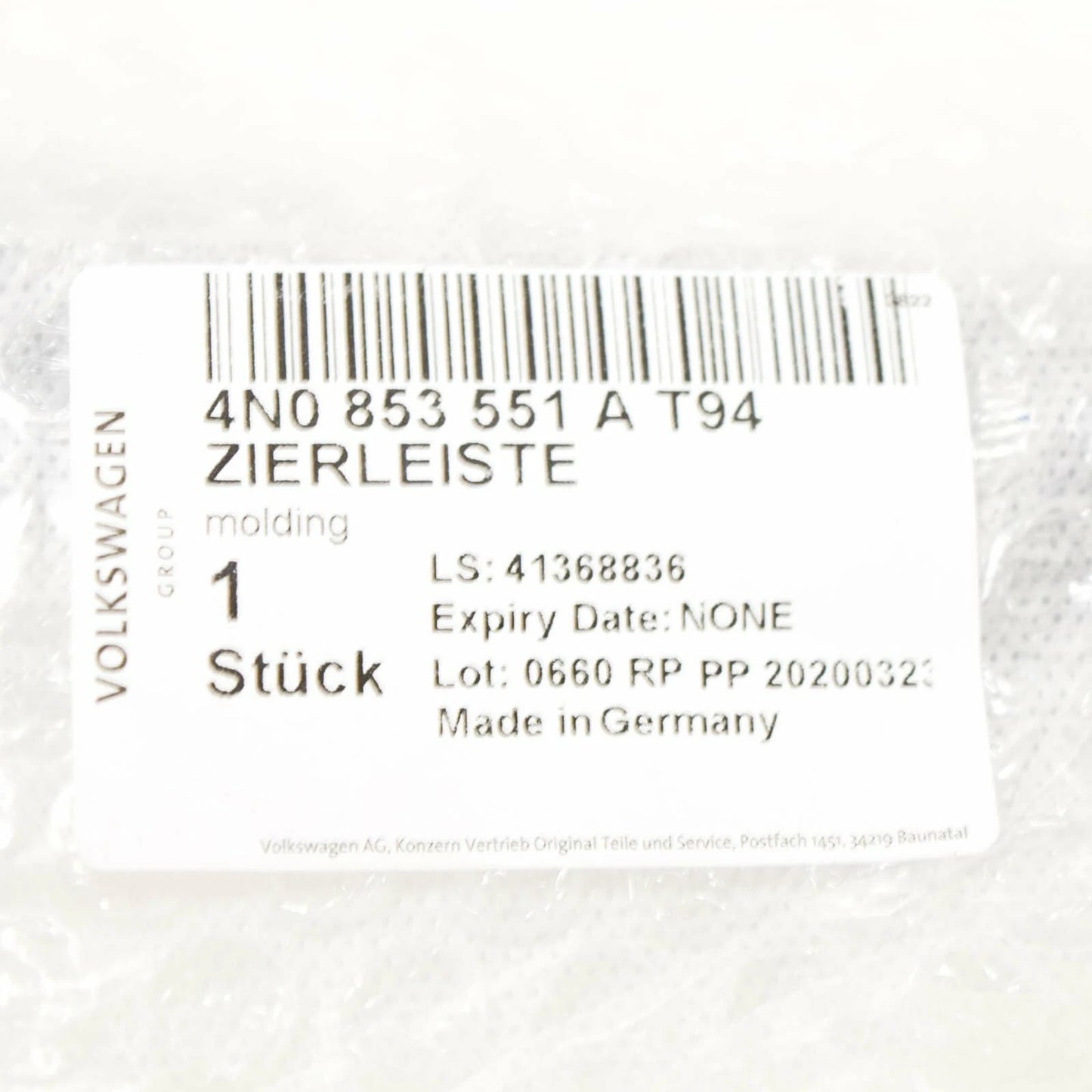 NEW AUDI A8 4N D5 REAR BUMPER CENTER MOLDING TRIM GLOSSY 4N0853551AT94 ORIGINAL