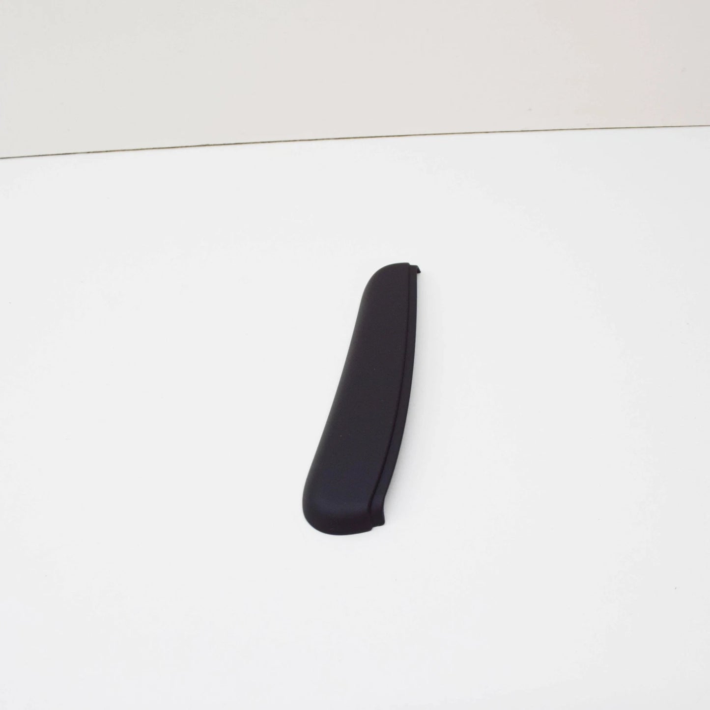 NEW AUDI TT 8J MK2 FRONT RIGHT SEAT BELT GUIDE TRIM 8H08814586PS