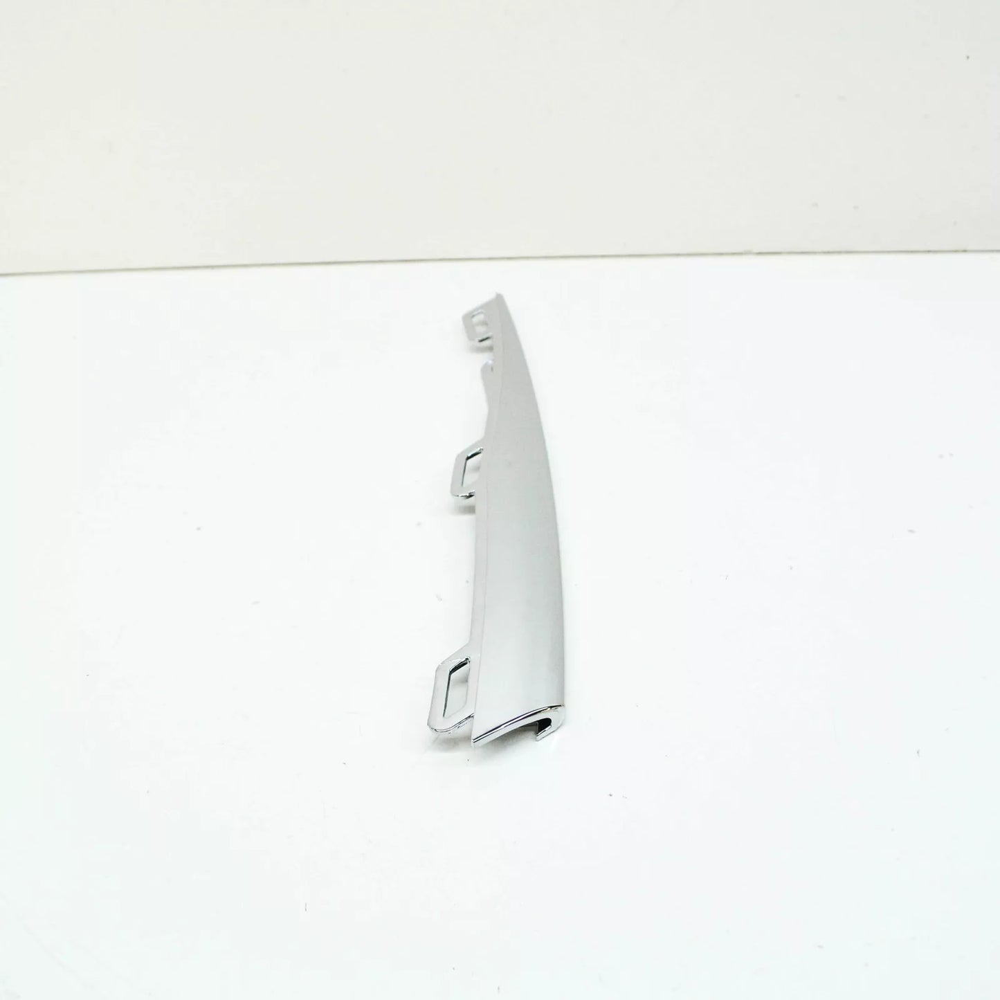 NEW VW TIGUAN AD FRONT RIGHT BUMPER LOWER CHROME MOLDING 5NN853102A2ZZ