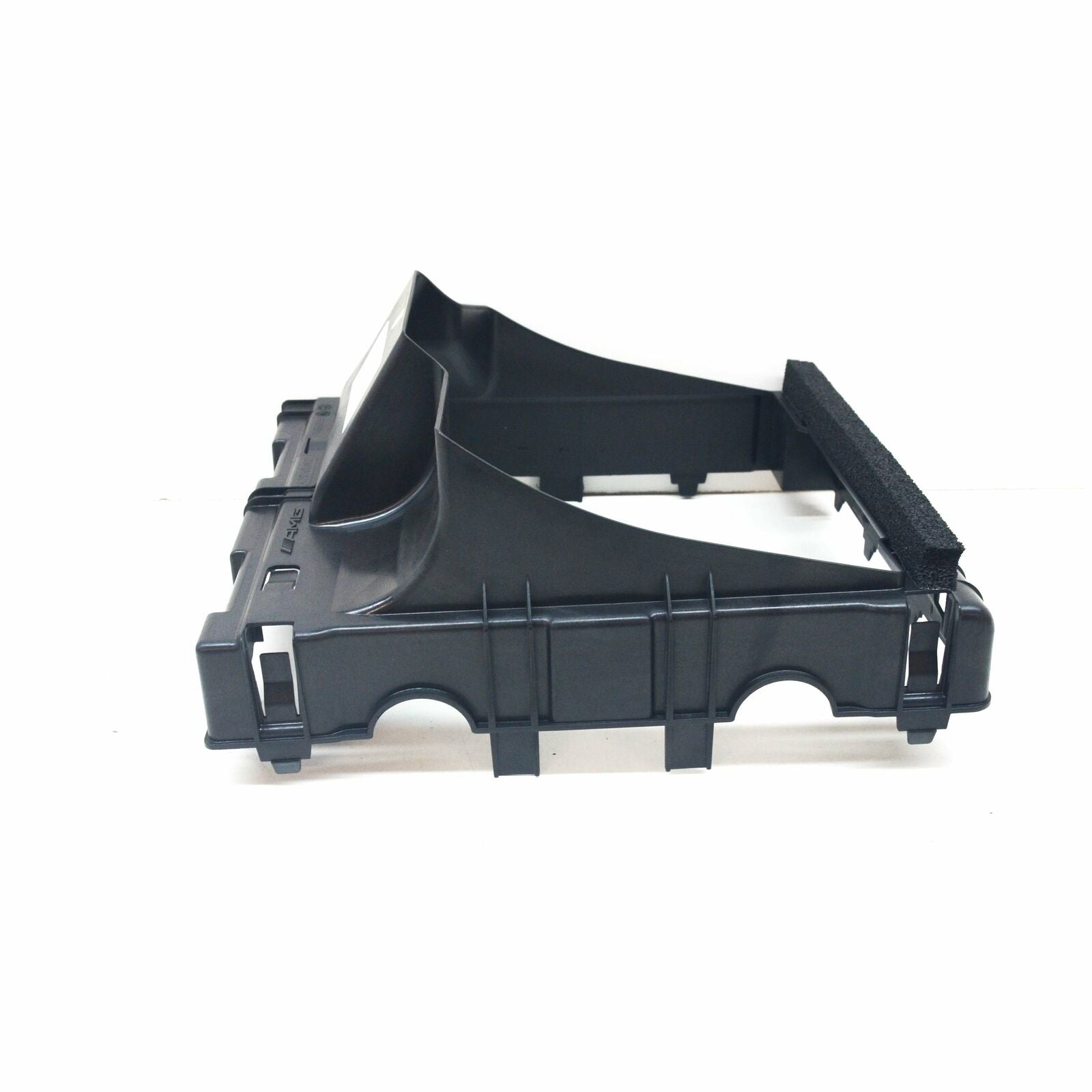 NEW MB E W213 AMG LEFT RADIATOR REAR AIR DUCT SEGMENT A2135051800 ORIGINAL