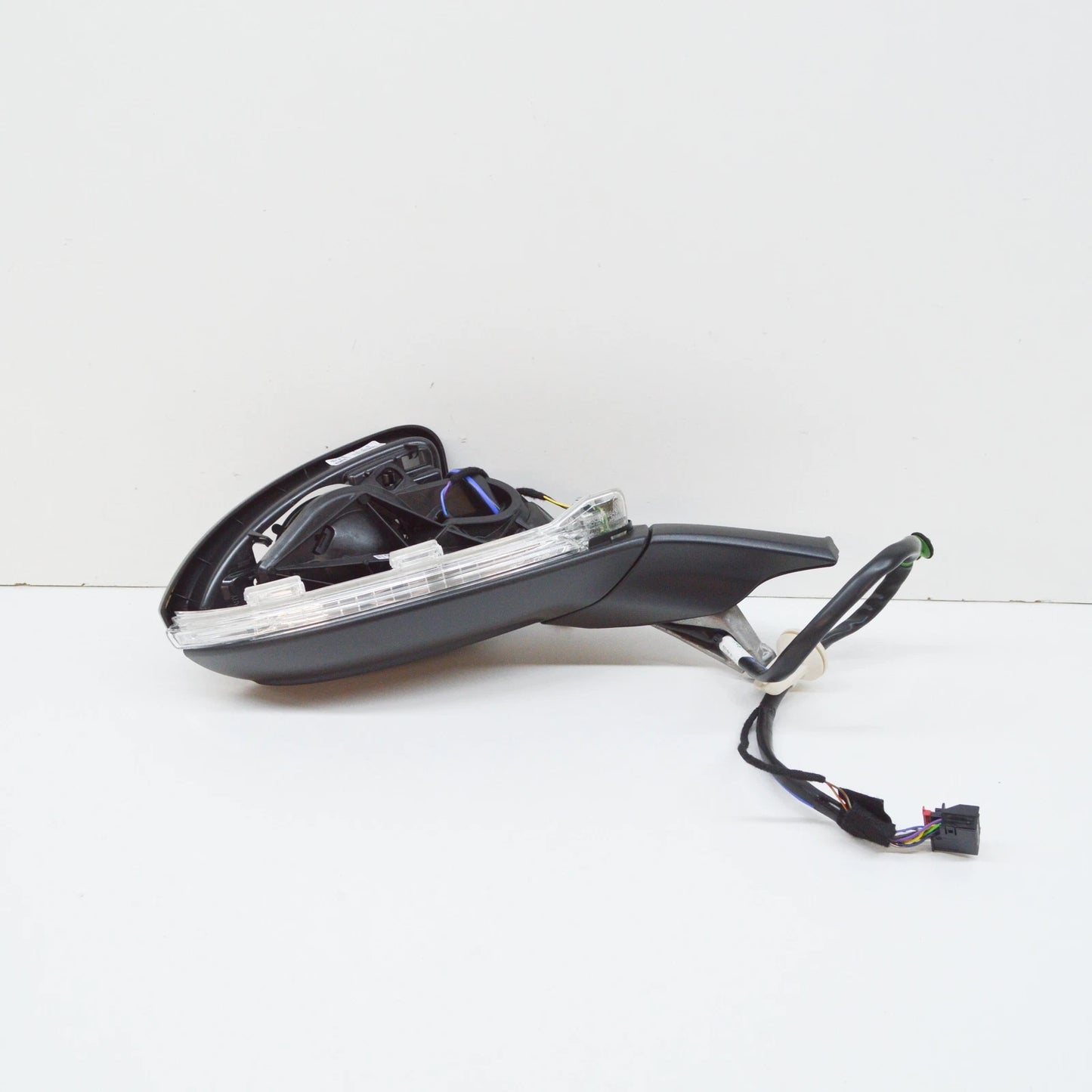 NEW VW GOLF MK7 FRONT RIGHT DOOR MIRROR HOUSING LHD 5G1857508FH9B9 ORIGINAL