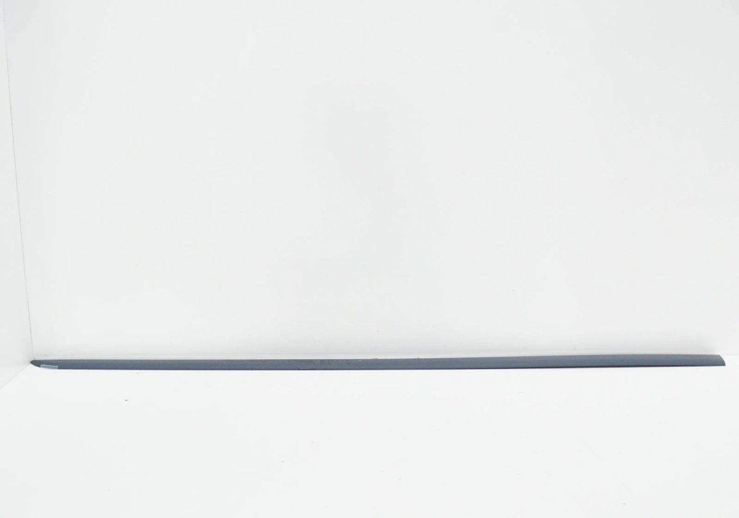 NEW MB A-CLASS W169 FRONT LEFT DOOR MOLDING TRIM A16969005629999 ORIGINAL