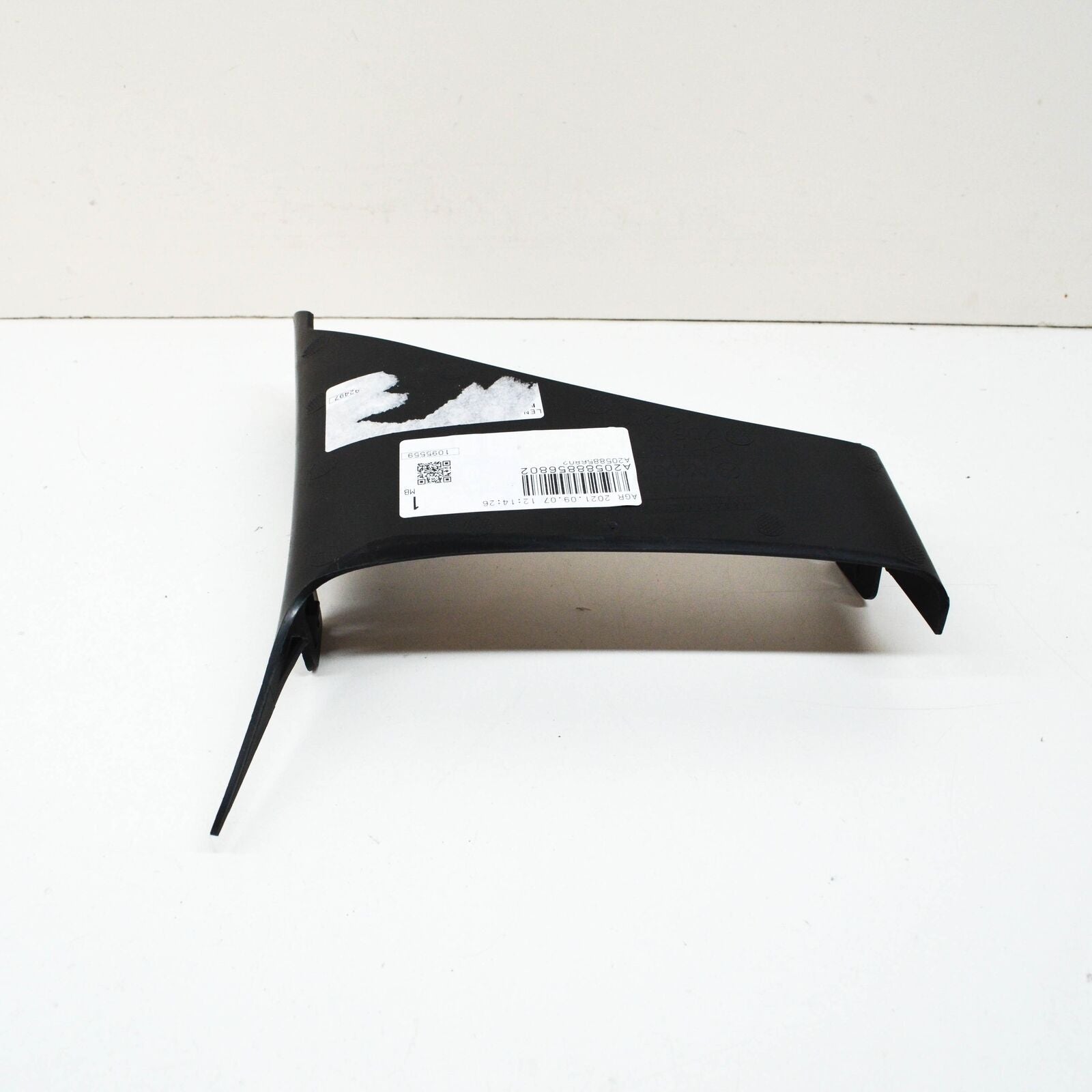 NEW MERCEDES BENZ C CLASS W205 PLASTIC TRIM COVER A2058856802 ORIGINAL