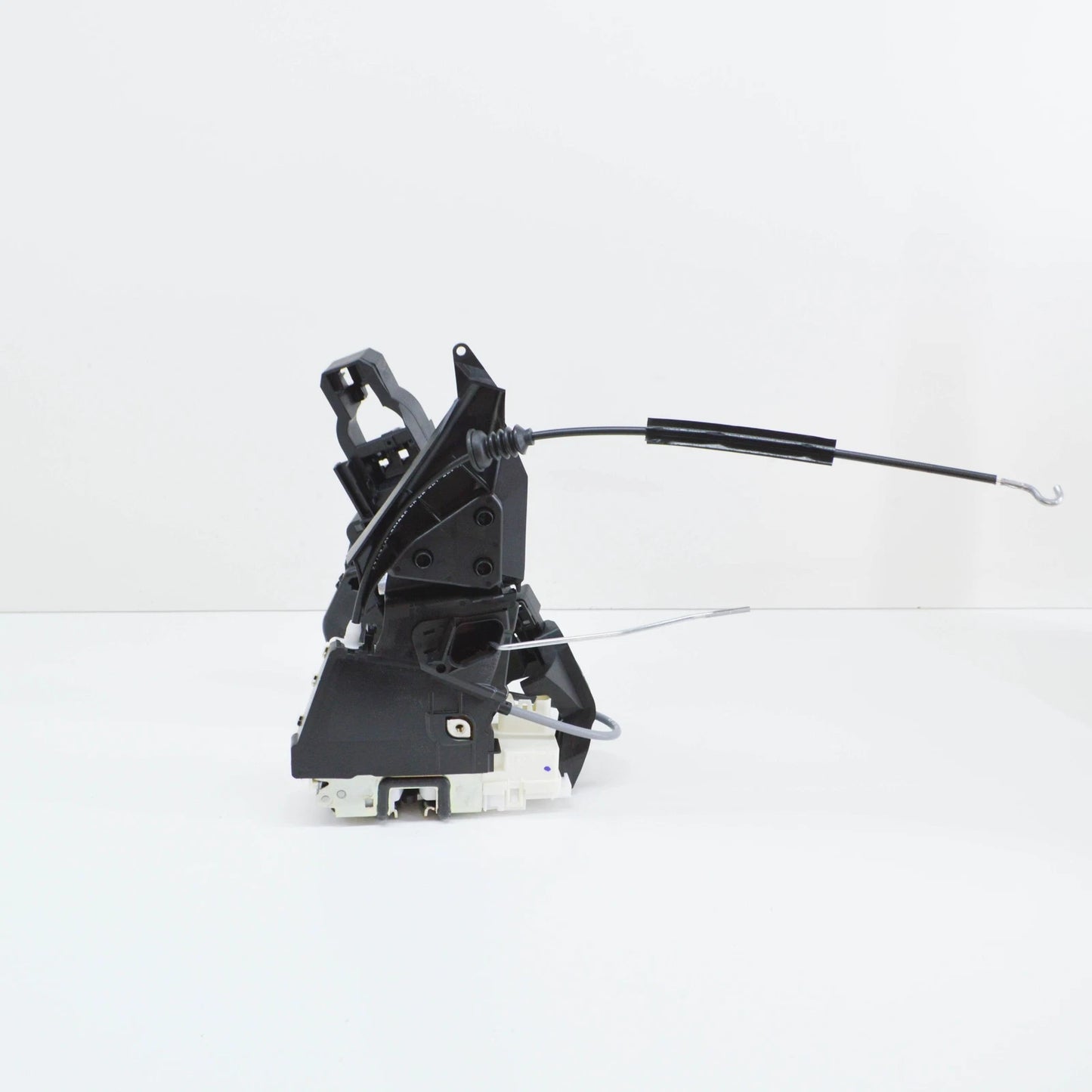 NEW MERCEDES-BENZ B W245 REAR RIGHT DOOR LOCK A1697303235 ORIGINAL