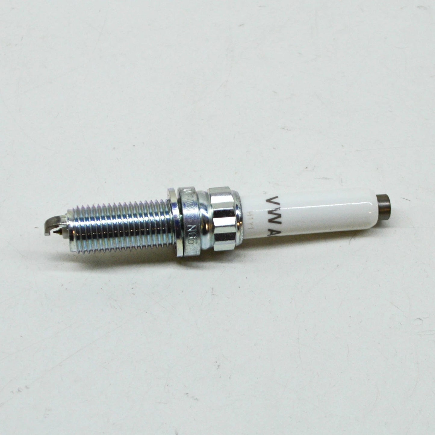 NEW AUDI A4 B9 SPARK PLUG 06M905606F