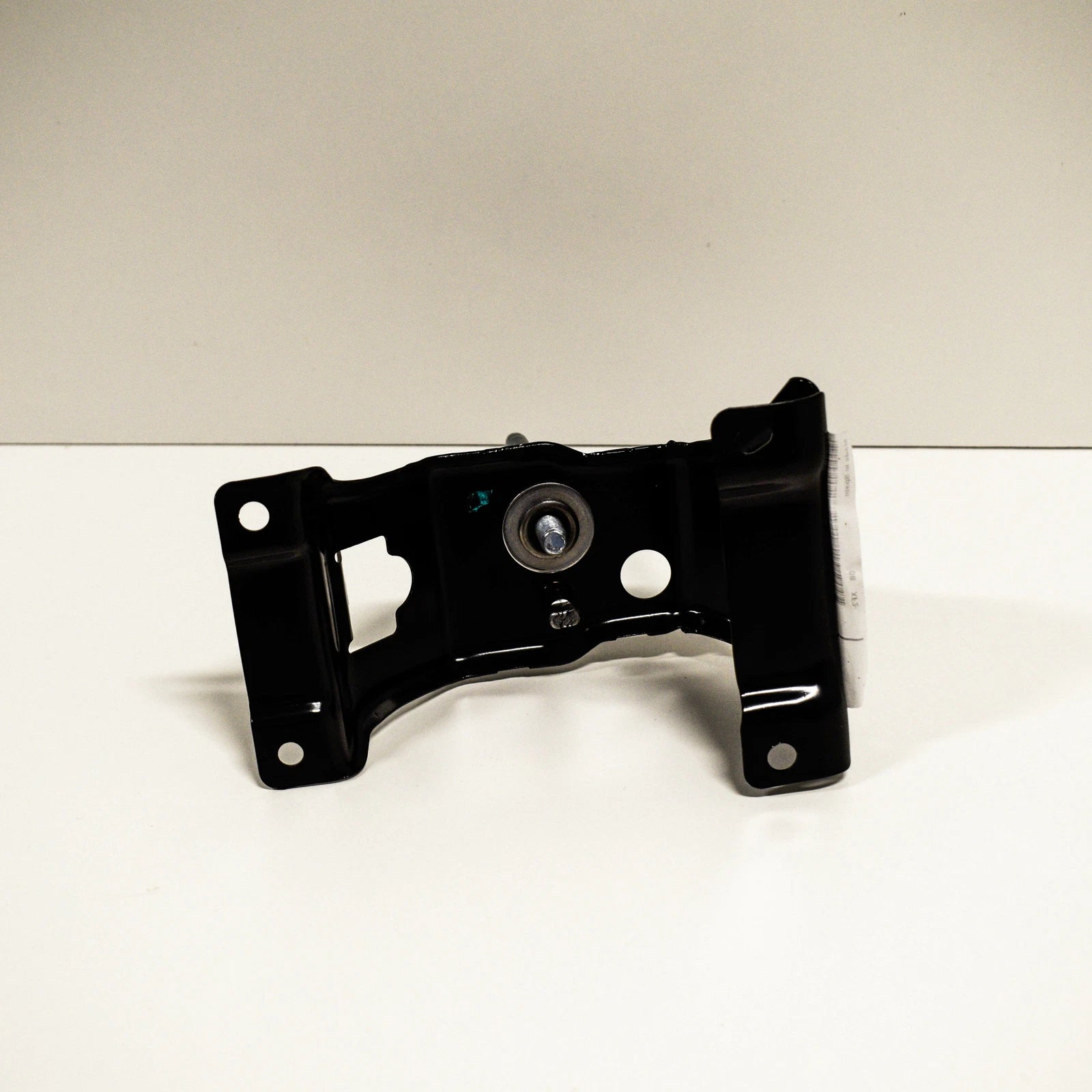 NEW BMW X6 E71 RIGHT SIDE UPPER SECTION HOOD LOCK 51237164802