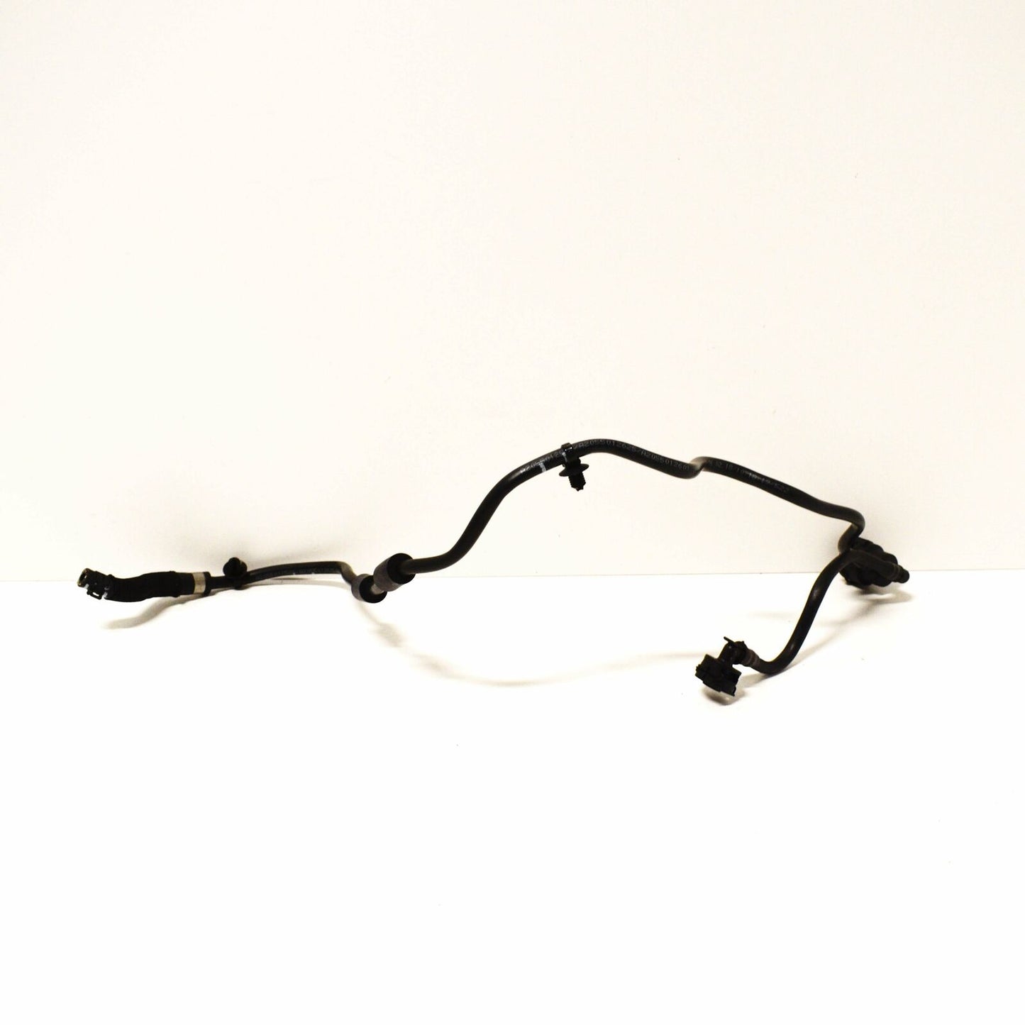 NEW MB C A205 RADIATOR VENT PIPE HOSE C 300 2.0 PETROL A2055012501 ORIGINAL